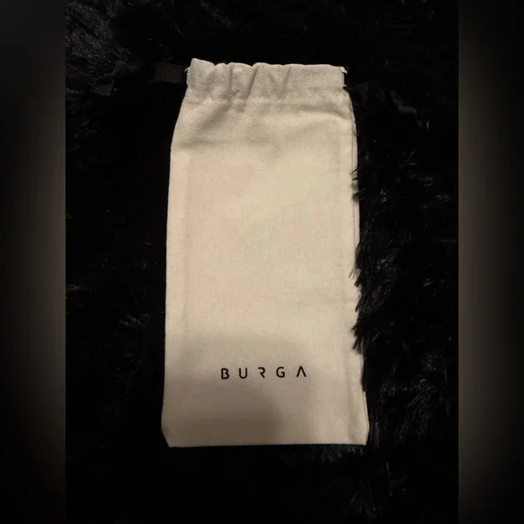 Burga floral phone case for iPhone 17 Pro brand new - Picture 3 of 3